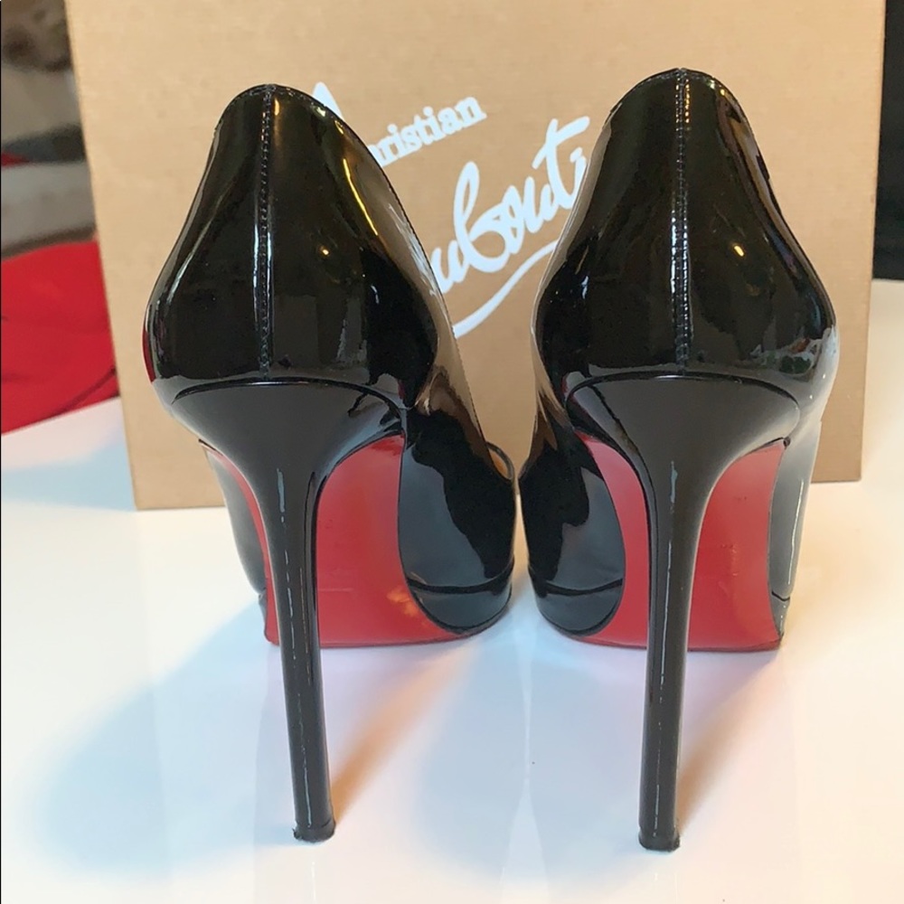 Christian Louboutin Pigalle Plato Size 39